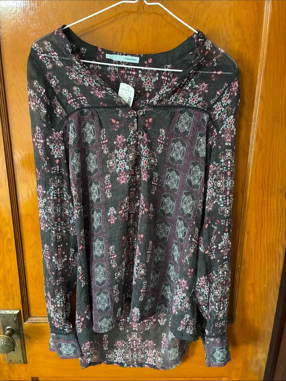 ❤️ 2/$10 - NWT Maurice’s Long Sleeve Sheer Hi/Low Blouse